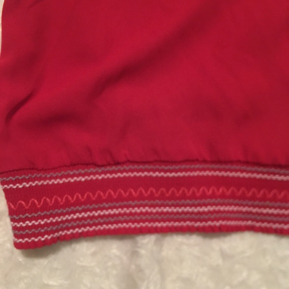 NWT ADORABLE ONE SHOULDER CROPPED TOP - Picture 2 of 4